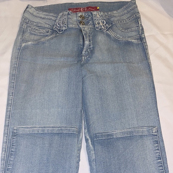 Jeans 👖 - Picture 2 of 10